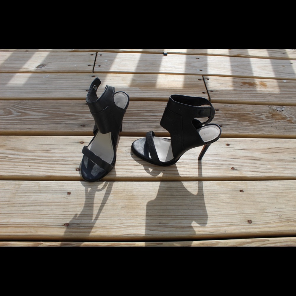 Pour la Victoire Black Sexy Heels